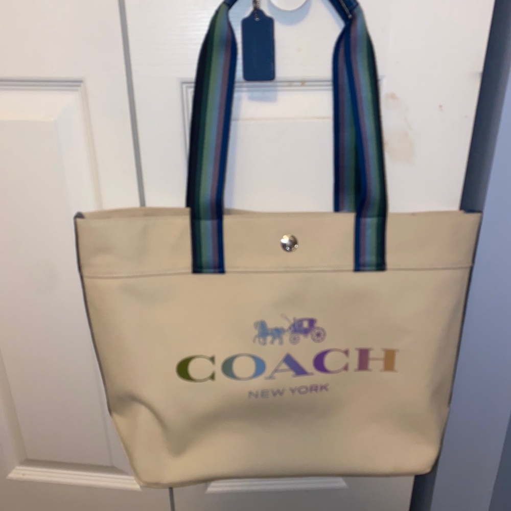Coach tote - Picture 2 of 4